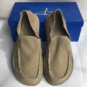 Bluefin slip on loafers, tan, 11